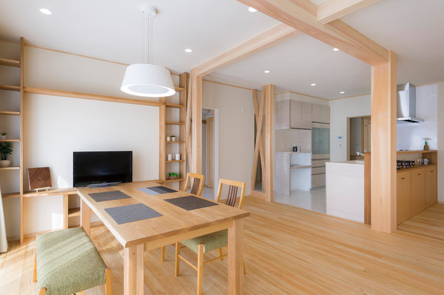 リラックスできる家 木のぬくもり Japanese Dining Room Other By 株式会社 横山建設 Houzz